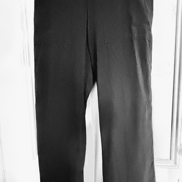 ATHLETA lightweight utility pant. Size 2p. Dark charcoal grey. - Picture 10 of 10
